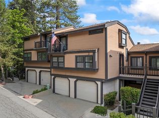 4 Village Rd #F-2, Lake Arrowhead, CA 92352