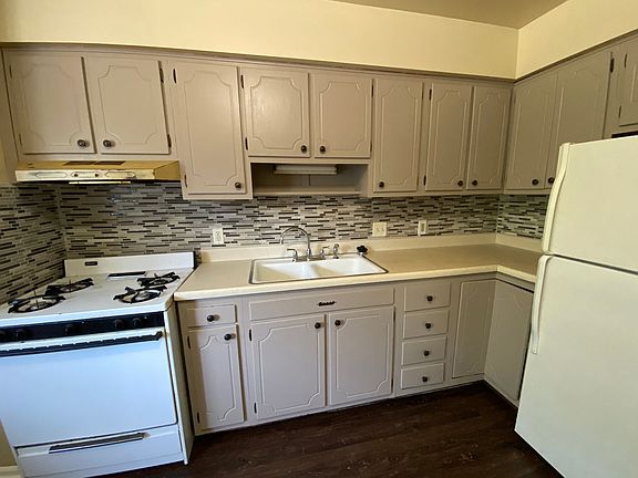 3rd image of 1852 30th St SW APT C