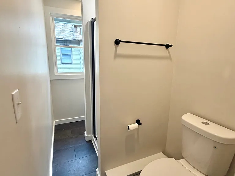 117-119 Meigs St #3 — Photo 6