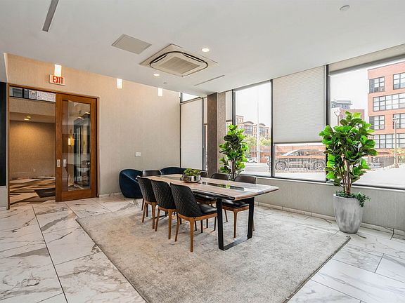 4th image of 700 1st St #15RS