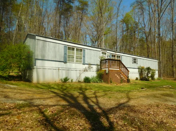 610 Harbor Trl, Moneta, VA 24121