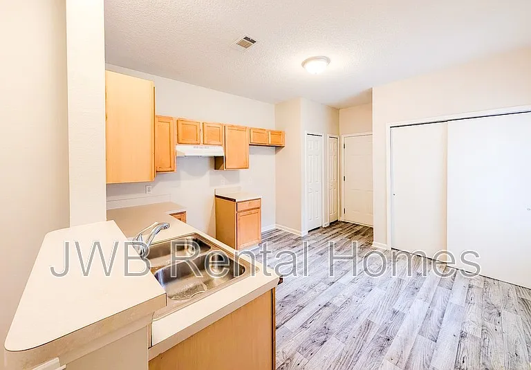 4706 Playpen Dr — Photo 3