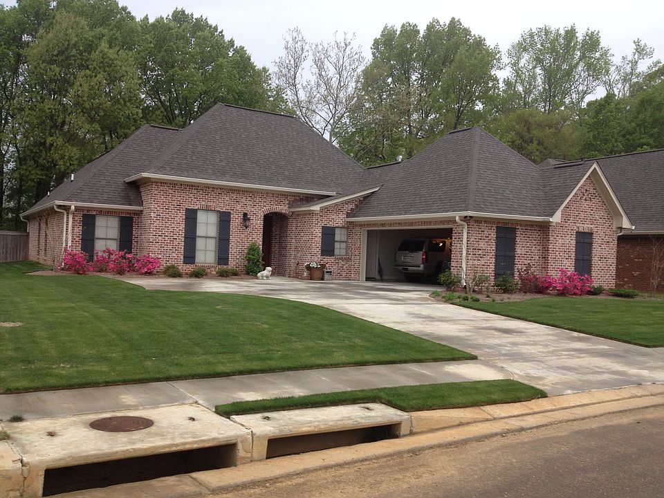 1st image of 226 Stillhouse Creek Dr