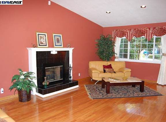 2nd image of 420 Tonopah Dr