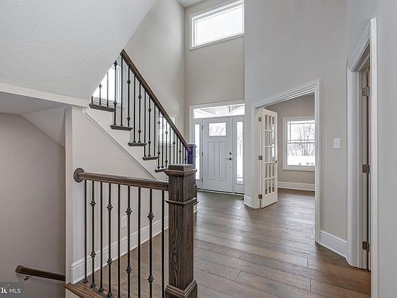 2nd image of 104 Eagle Dr