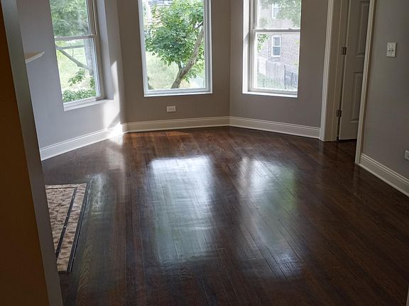 2nd image of 4348 W Van Buren St Unit 2