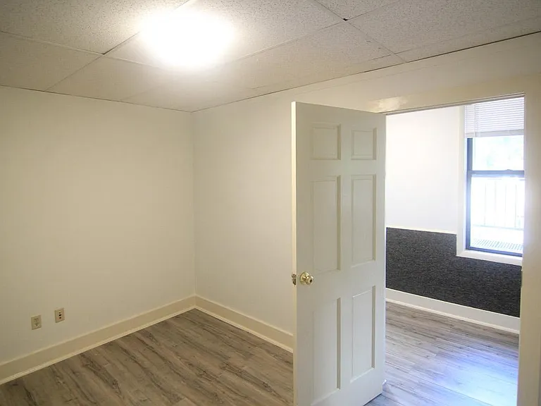 431 Rebecca Ave #2 — Photo 13