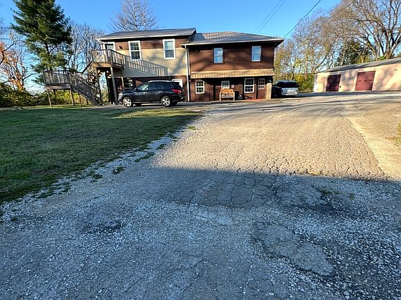 5th image of 1403 Old Louisville Rd