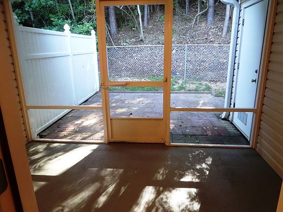 5th image of 2945 Southshore Ct