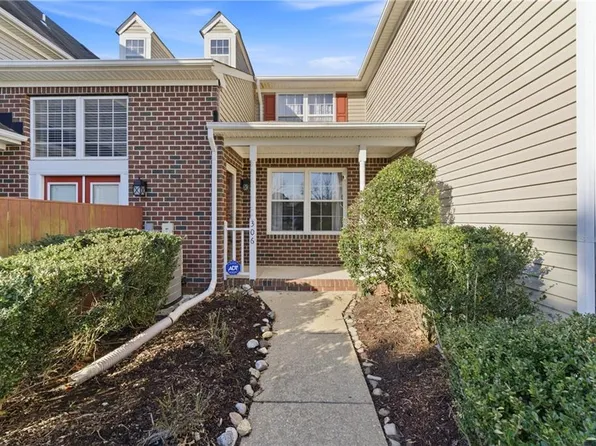 306 Primrose Ln, Chesapeake, VA 23320