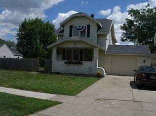 114 Helen Dr, Rossford, OH 43460