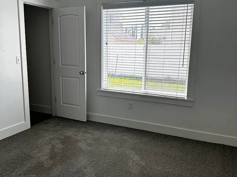1224 W 240 S — Photo 15