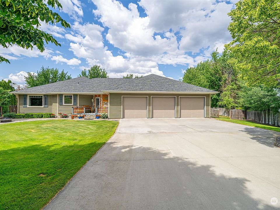 2420 Fairway Drive, Malaga, WA 98828 Zillow