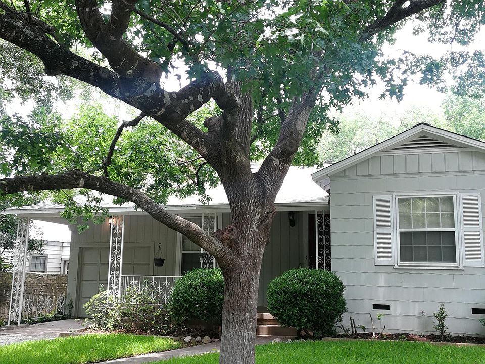 1st image of 137 Lamont Ave