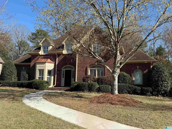 7055 Lake Run Dr, Vestavia, AL 35242