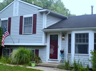 5141 Hughes Rd, Lansing, MI 48911