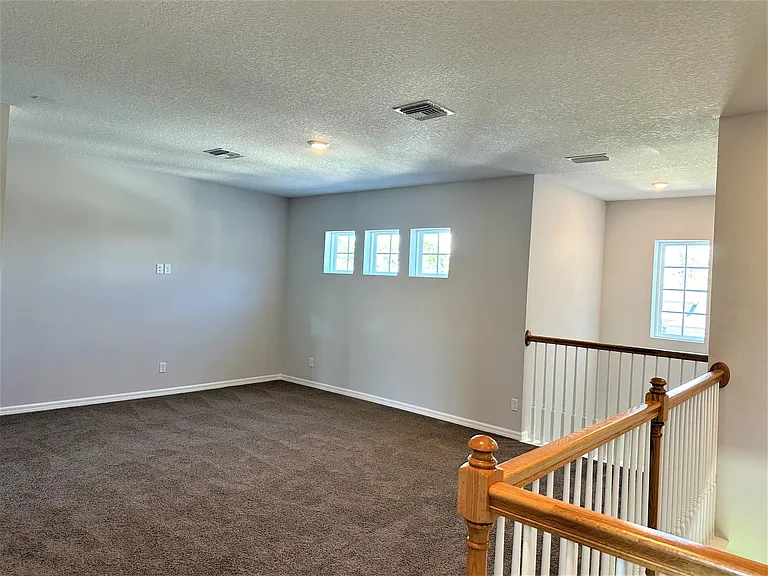 6412 Grandview Hill Ct — Photo 9