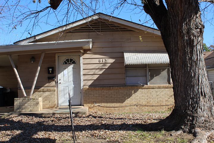 2nd image of 810 S Monroe St #813