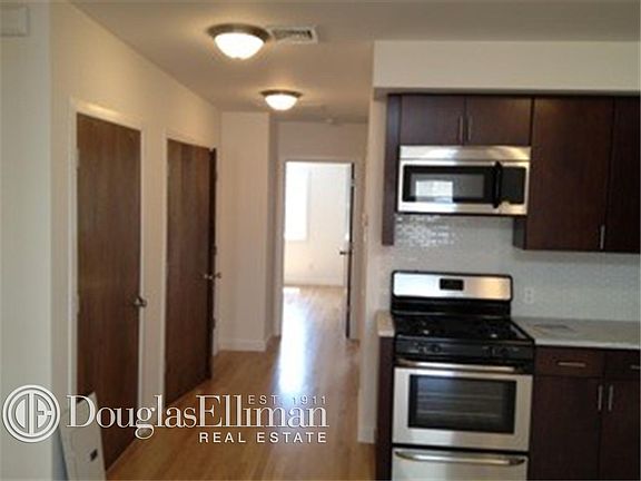 3rd image of 270 10th St #2