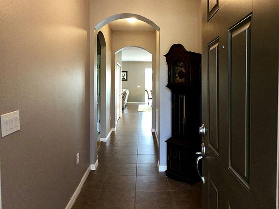 3rd image of 3618 Hollisten Cir