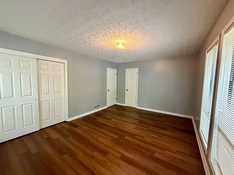 7670 Glen Devon Rd — Photo 23