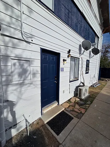 668 S East St Photo 1