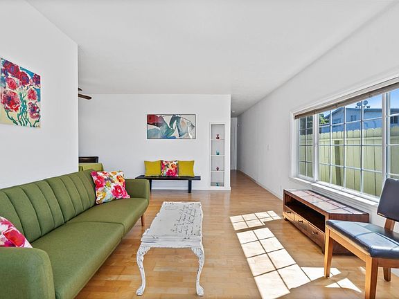 3rd image of 600 Warrington Ave