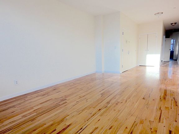 2nd image of 802 Macdonough St APT 3R