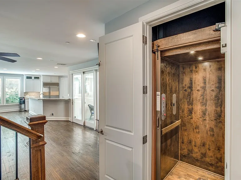 4532 Normandy Ave — Photo 3