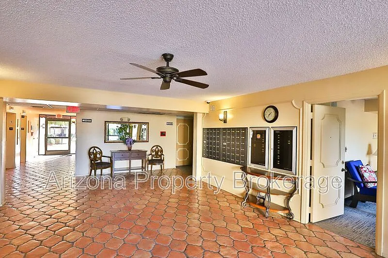 1 bed, 1.0 bath, 576 sqft, $795 — Photo 4
