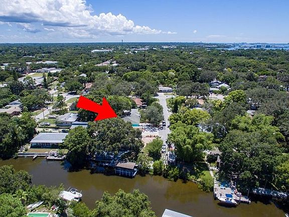 3rd image of 610 Bayou Ln