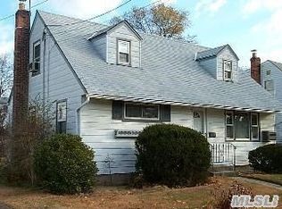 99 Virginia St, Valley Stream, NY 11580