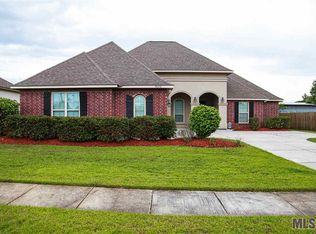 7022 Marshall Bond Dr, Zachary, LA 70791