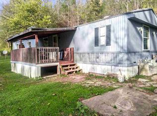 5864 S Garrison Rd, Connersville, IN 47331