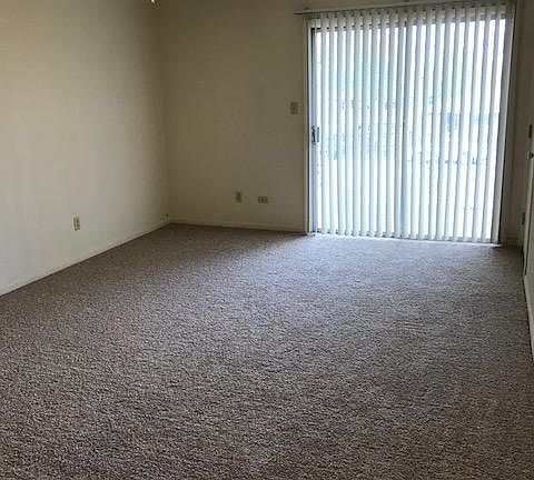 2nd image of 950 Buena Vista St APT C8