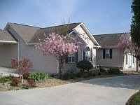 2nd image of 206 Autumn Ln