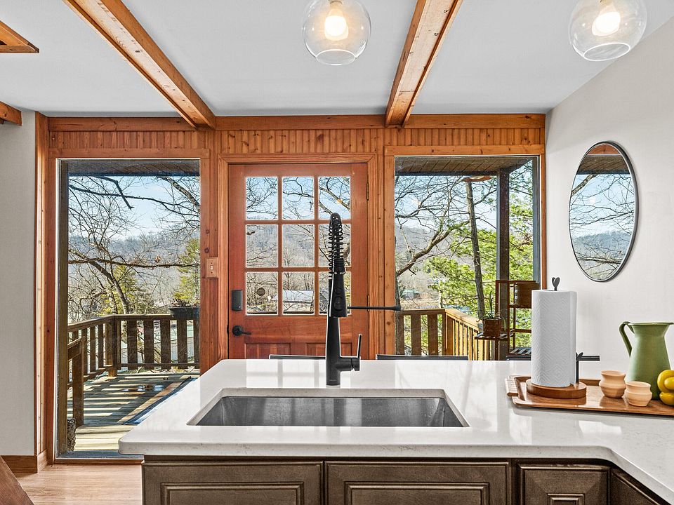 13th image of this home