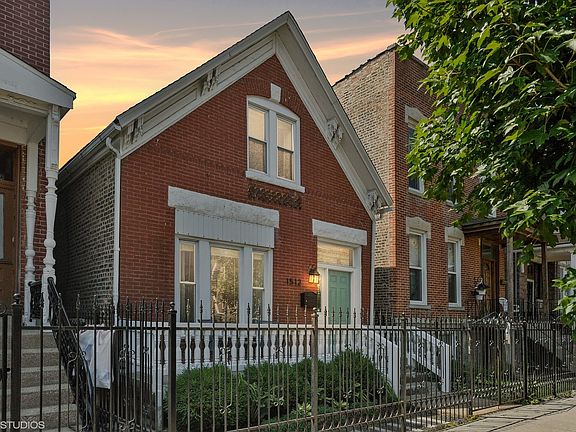 3rd image of 1512 N Washtenaw Ave #1