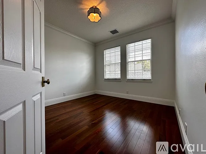 407 Iris St — Photo 79
