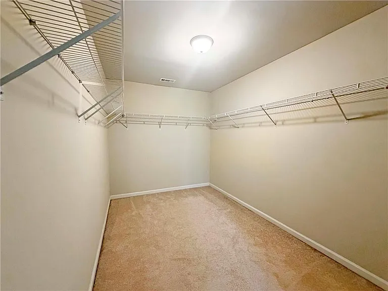 285 Holdings Dr — Photo 17