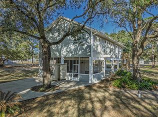 140 Craig St, Carrabelle, FL 32322