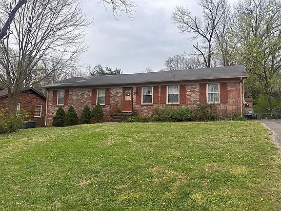 3rd image of 55 Benzing Rd