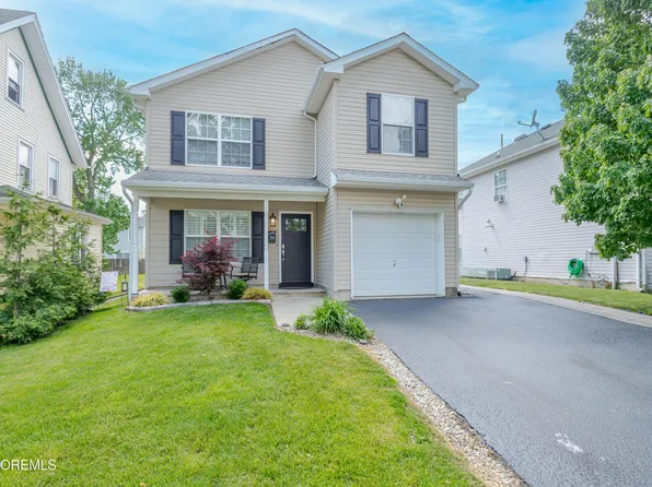38 Van Dorn Street, Keyport, NJ 07735