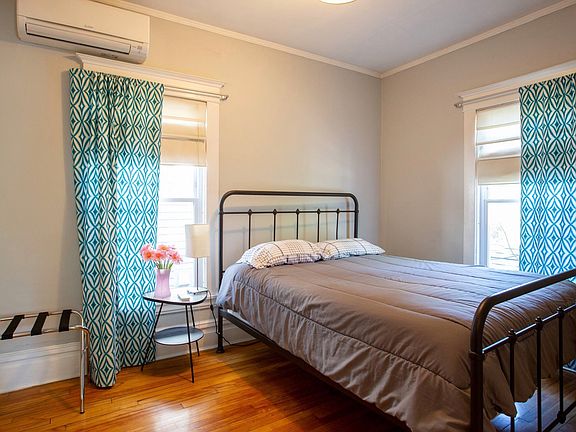 5th image of 2600 W 40th St #2