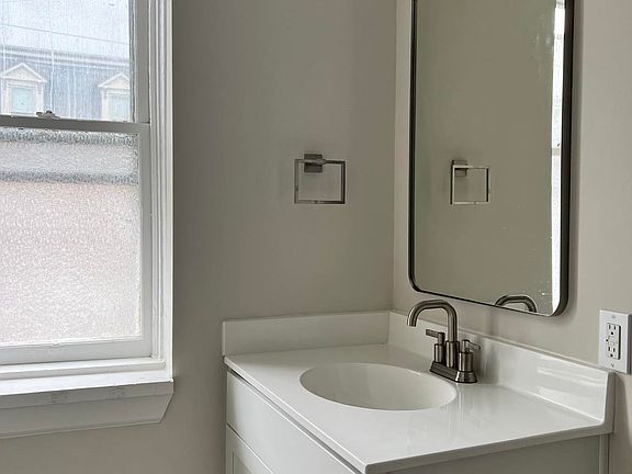 5th image of 2005 N 2nd St APT 2