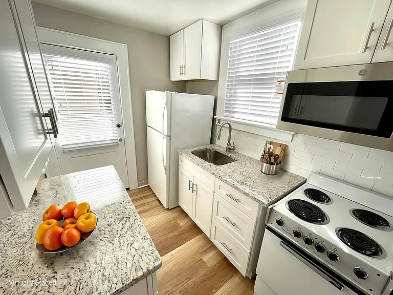 715 Orange Park Ave #C — Photo 6