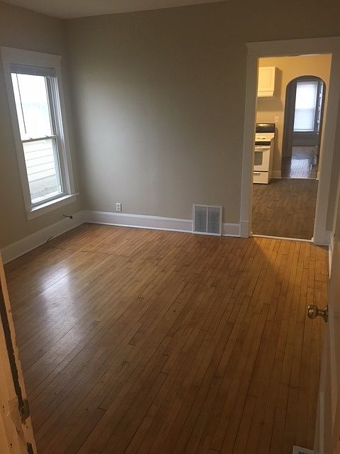 living room, looking into kitchen