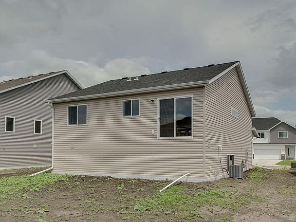 4th image of 3843 19th St S