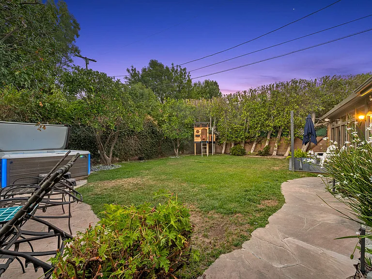 6714 Blucher Ave — Photo 76