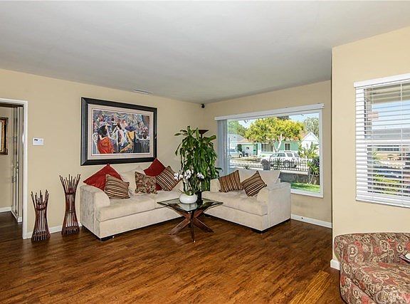 3rd image of 2819 Martha Ave